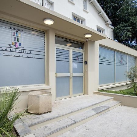 Gab House Otel Bron Dış mekan fotoğraf