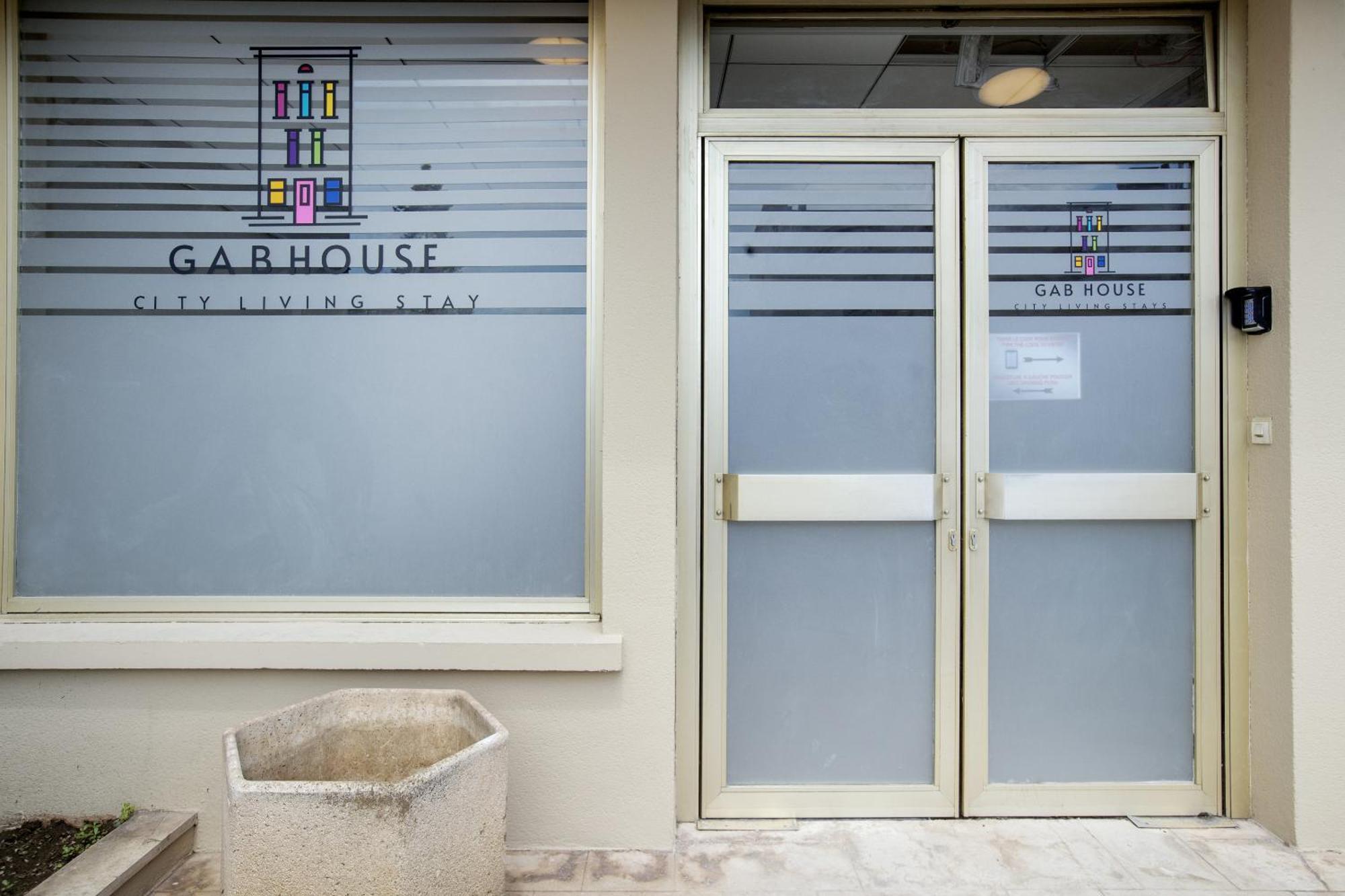 Gab House Otel Bron Dış mekan fotoğraf