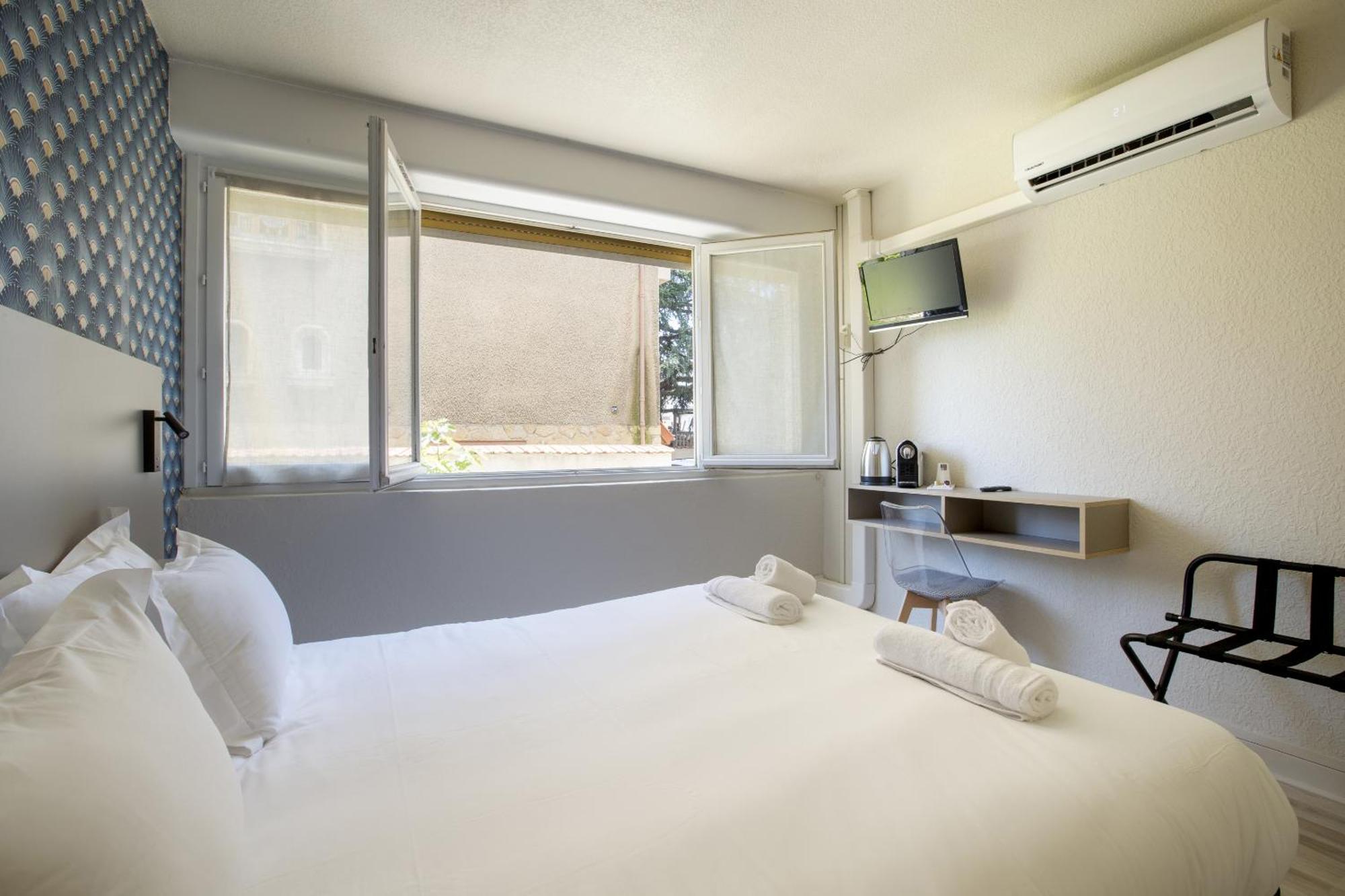 Gab House Otel Bron Dış mekan fotoğraf